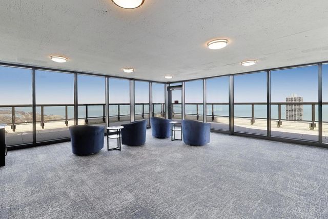 1560 N Sandburg Terrace 1409J, Chicago, IL 60610