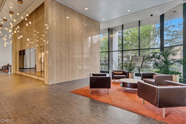 1560 N Sandburg Terrace 1409J, Chicago, IL 60610