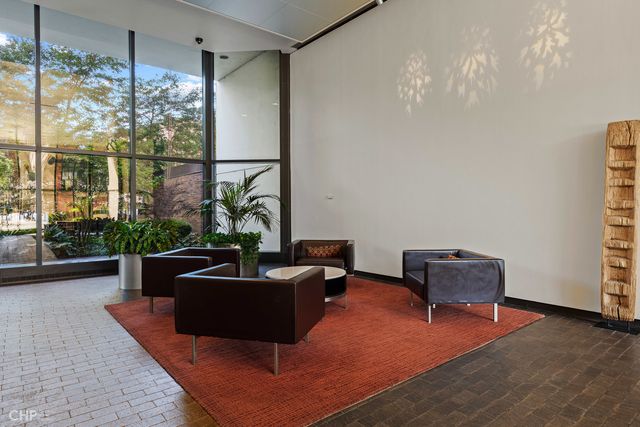 1560 N Sandburg Terrace 1409J, Chicago, IL 60610