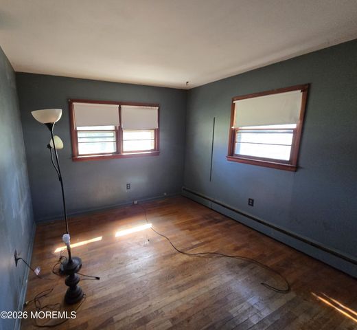 56 Hickory Lane, Bayville, NJ 08721