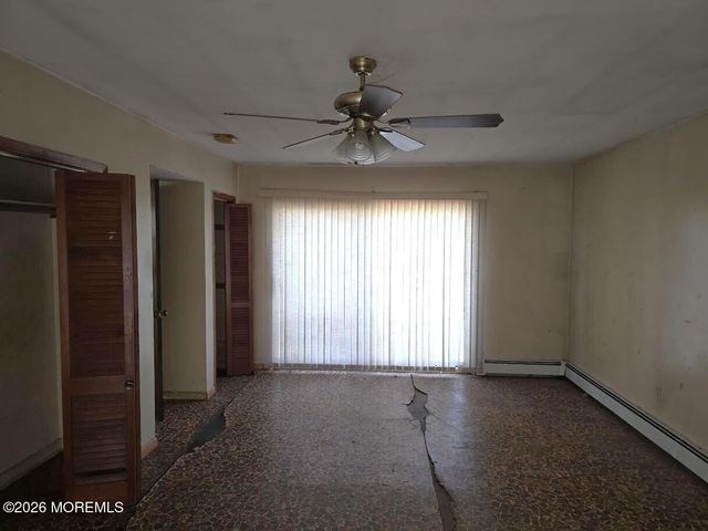 56 Hickory Lane, Bayville, NJ 08721