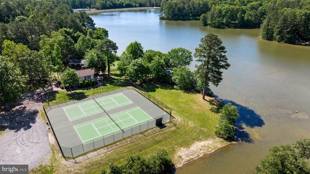 234 LAND OR DR, Ruther Glen, VA 22546
