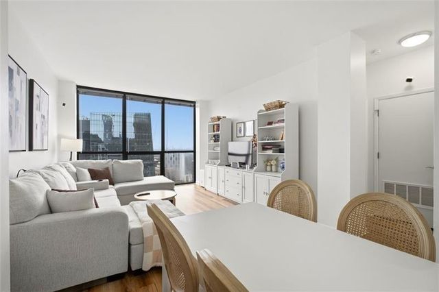 1280 W Peachtree Street NW 3713, Atlanta, GA 30309