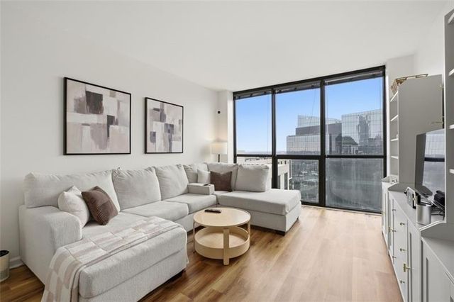 1280 W Peachtree Street NW 3713, Atlanta, GA 30309
