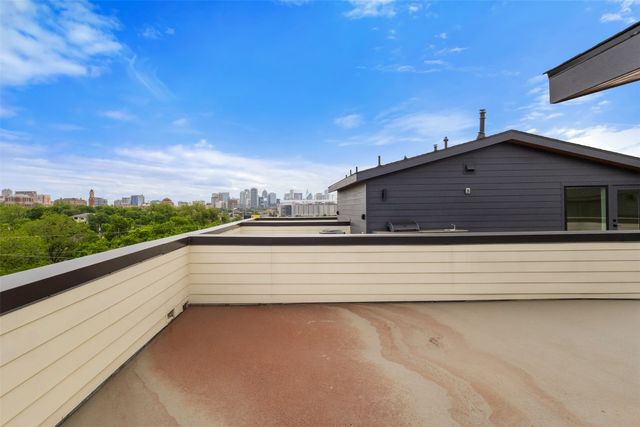 2203 Hondo Avenue 202, Dallas, TX 75219