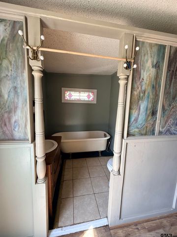 620 W Patten, Mineola, TX 75773