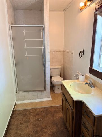 620 W Patten, Mineola, TX 75773