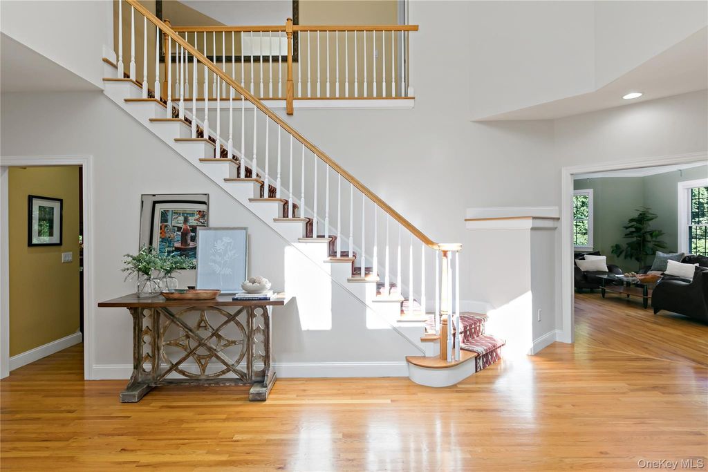 1985 Hunterbrook Road, Yorktown Heights, NY 10598 — photo 3