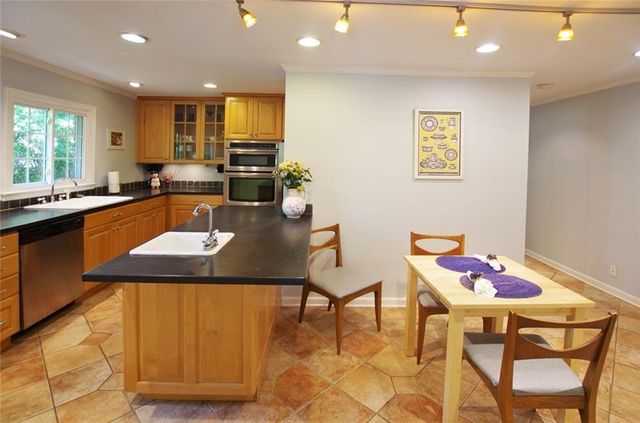 2037 Desmond Drive, Decatur, GA 30033