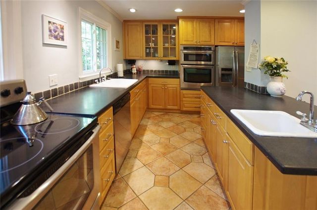 2037 Desmond Drive, Decatur, GA 30033