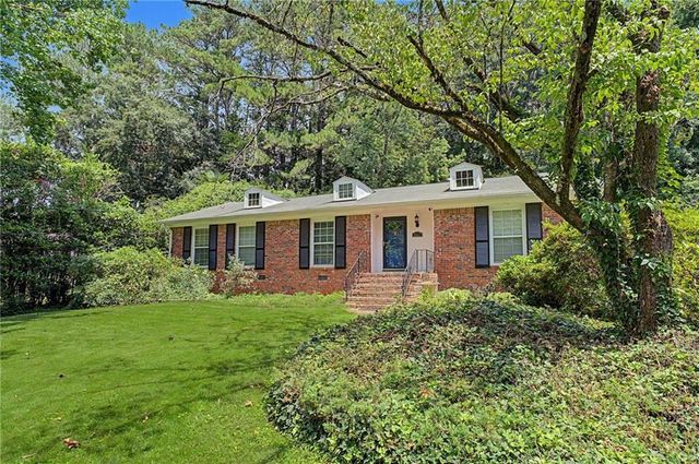 2037 Desmond Drive, Decatur, GA 30033