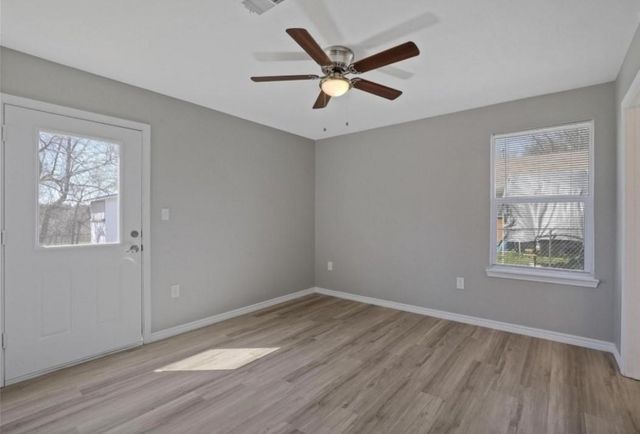 801 N 8th Avenue, Denison, TX 75021