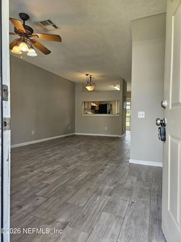 12311 KENSINGTON LAKES Drive 2101, Jacksonville, FL 32246