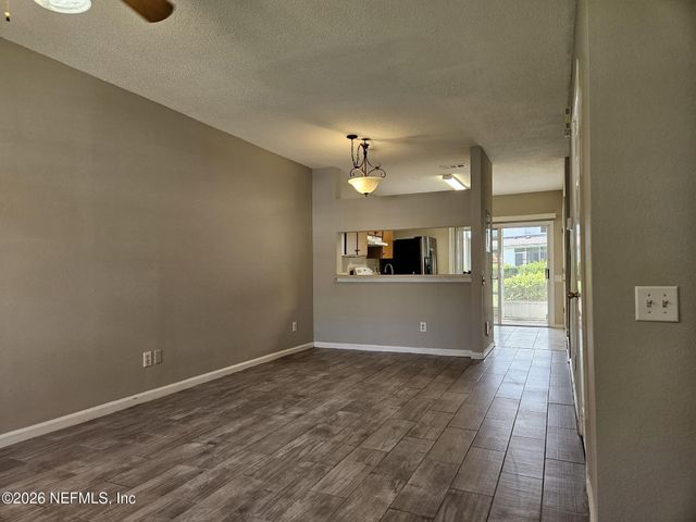 12311 KENSINGTON LAKES Drive 2101, Jacksonville, FL 32246