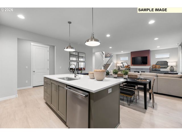 10278 Se COMPASS COURSE St 351, Happy Valley, OR 97086