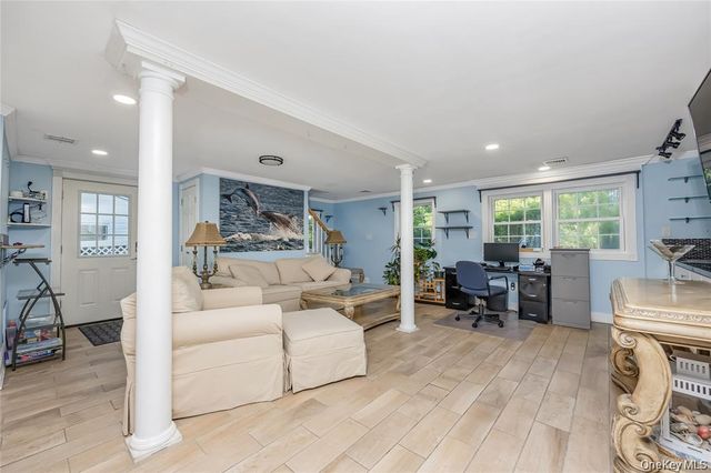 7 Junior Drive, Ronkonkoma, NY 11779