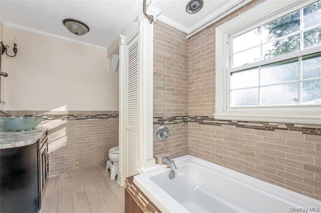 7 Junior Drive, Ronkonkoma, NY 11779