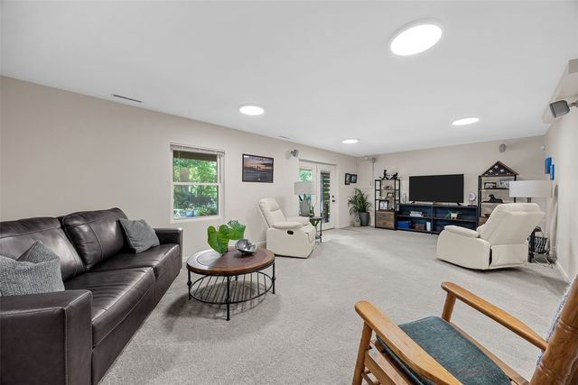 3515 Northwood Drive NE, Cedar Rapids, IA 52402