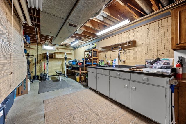 3515 Northwood Drive NE, Cedar Rapids, IA 52402