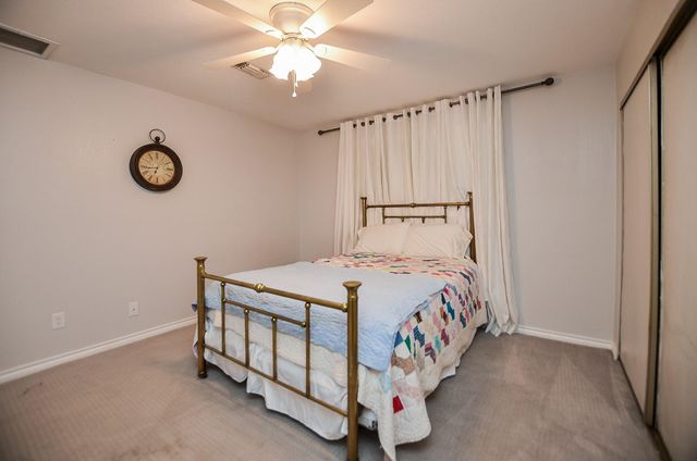 807 Trochta Street, El Campo, TX 77437