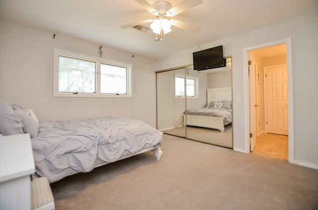 807 Trochta Street, El Campo, TX 77437