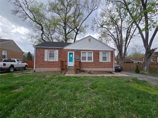 1415 W Duchesne Drive, Florissant, MO 63031