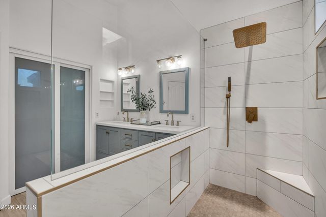 4629 E Gold Poppy Way, Phoenix, AZ 85044