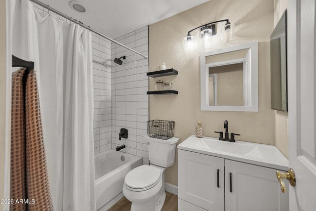 4629 E Gold Poppy Way, Phoenix, AZ 85044