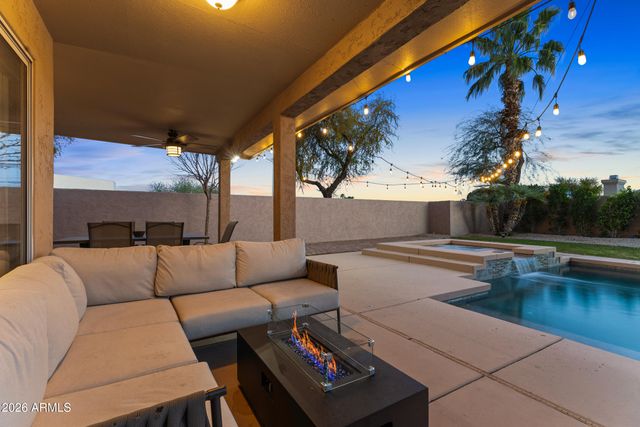 4629 E Gold Poppy Way, Phoenix, AZ 85044