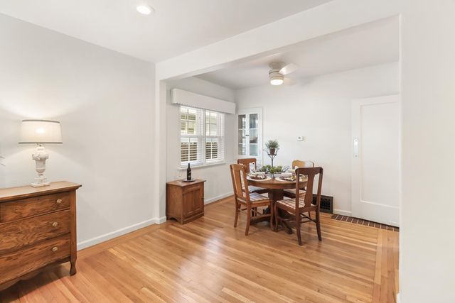 2711 17th St, Sacramento, CA 95818