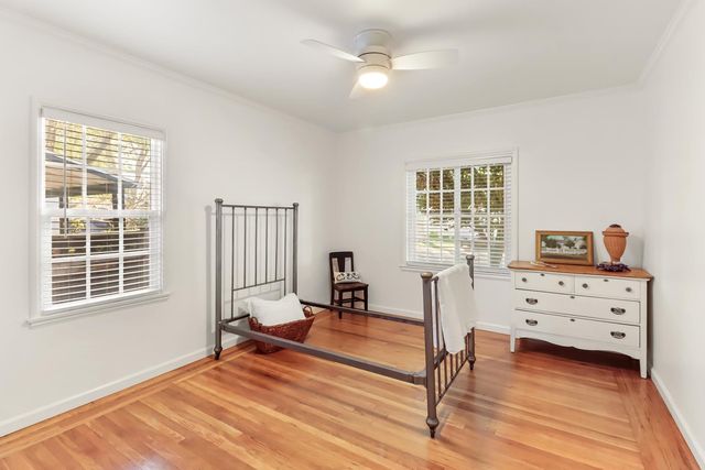 2711 17th St, Sacramento, CA 95818