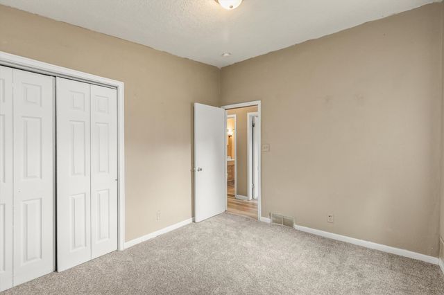 412 Gray Street, Des Moines, IA 50315