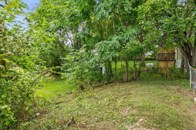 412 Gray Street, Des Moines, IA 50315