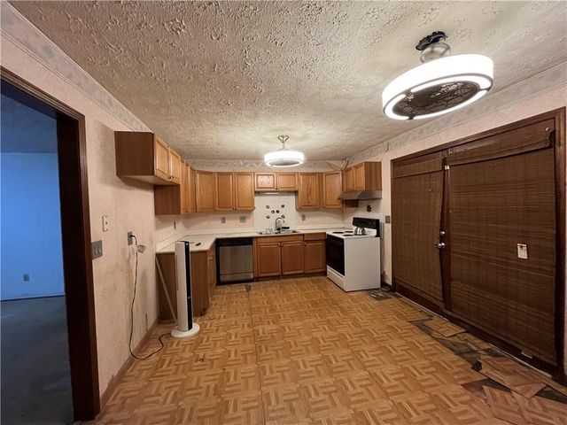 1785 Pierce Arrow Parkway, Tucker, GA 30084