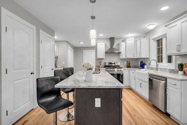 501 Alpine Rd Applewood, Fitchburg, MA 01420