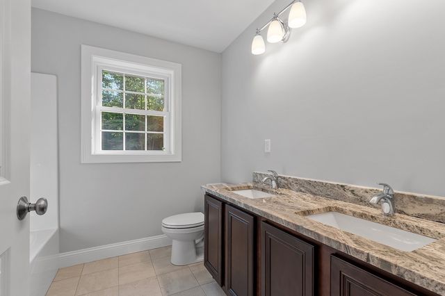 501 Alpine Rd Applewood, Fitchburg, MA 01420