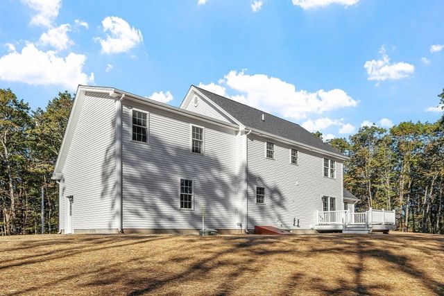 501 Alpine Rd Applewood, Fitchburg, MA 01420