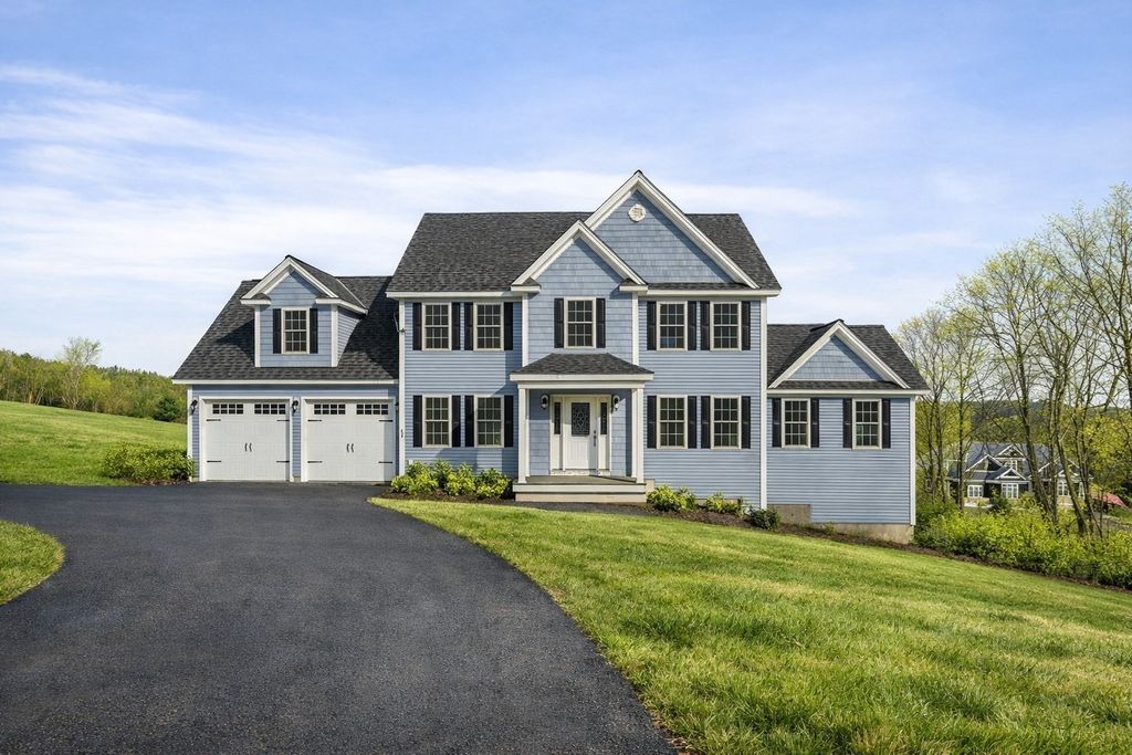 501 Alpine Rd Applewood, Fitchburg, MA 01420