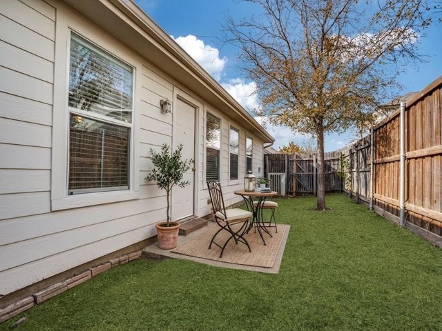 9941 Crystal Valley Way, Dallas, TX 75227