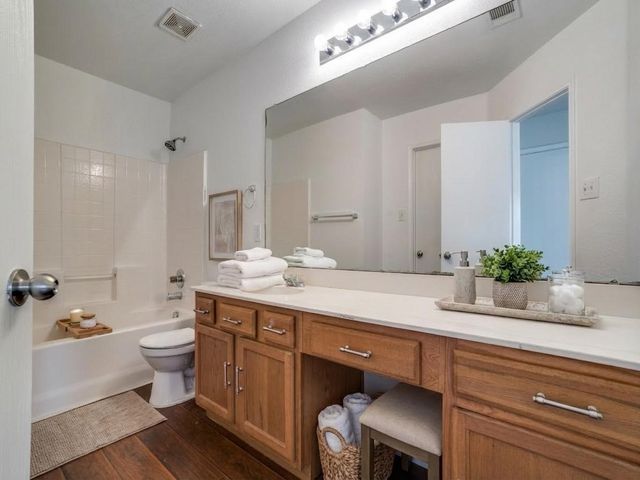 9941 Crystal Valley Way, Dallas, TX 75227