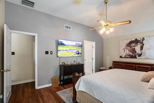 5132 Wedgefield Road, Granbury, TX 76049