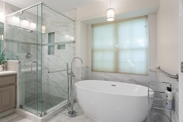 5132 Wedgefield Road, Granbury, TX 76049