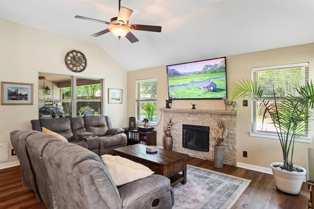 5132 Wedgefield Road, Granbury, TX 76049