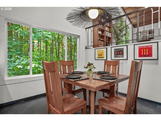 6 GOYA St, Lake Oswego, OR 97035