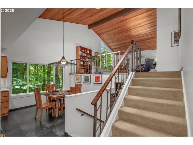 6 GOYA St, Lake Oswego, OR 97035