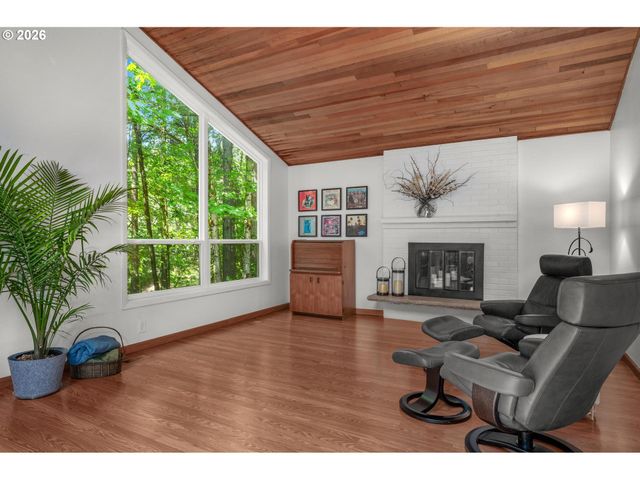 6 GOYA St, Lake Oswego, OR 97035