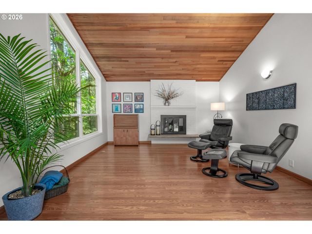 6 GOYA St, Lake Oswego, OR 97035
