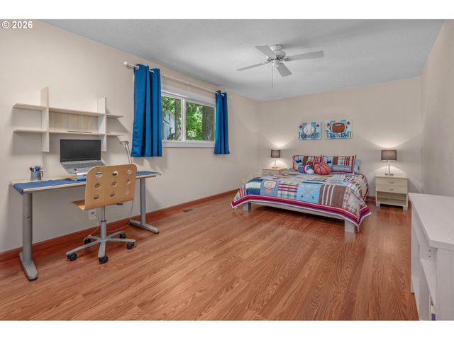 6 GOYA St, Lake Oswego, OR 97035