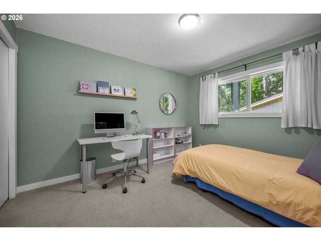 6 GOYA St, Lake Oswego, OR 97035