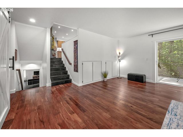 6 GOYA St, Lake Oswego, OR 97035